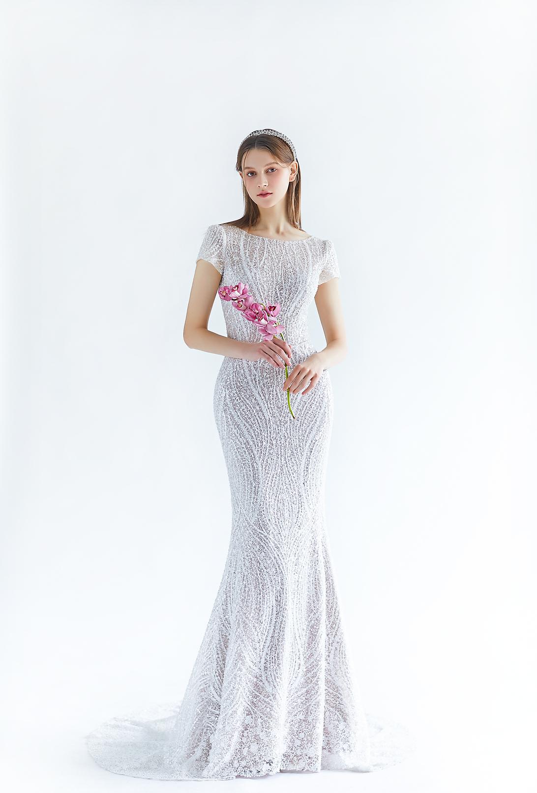 WHITE & FLOWER 1