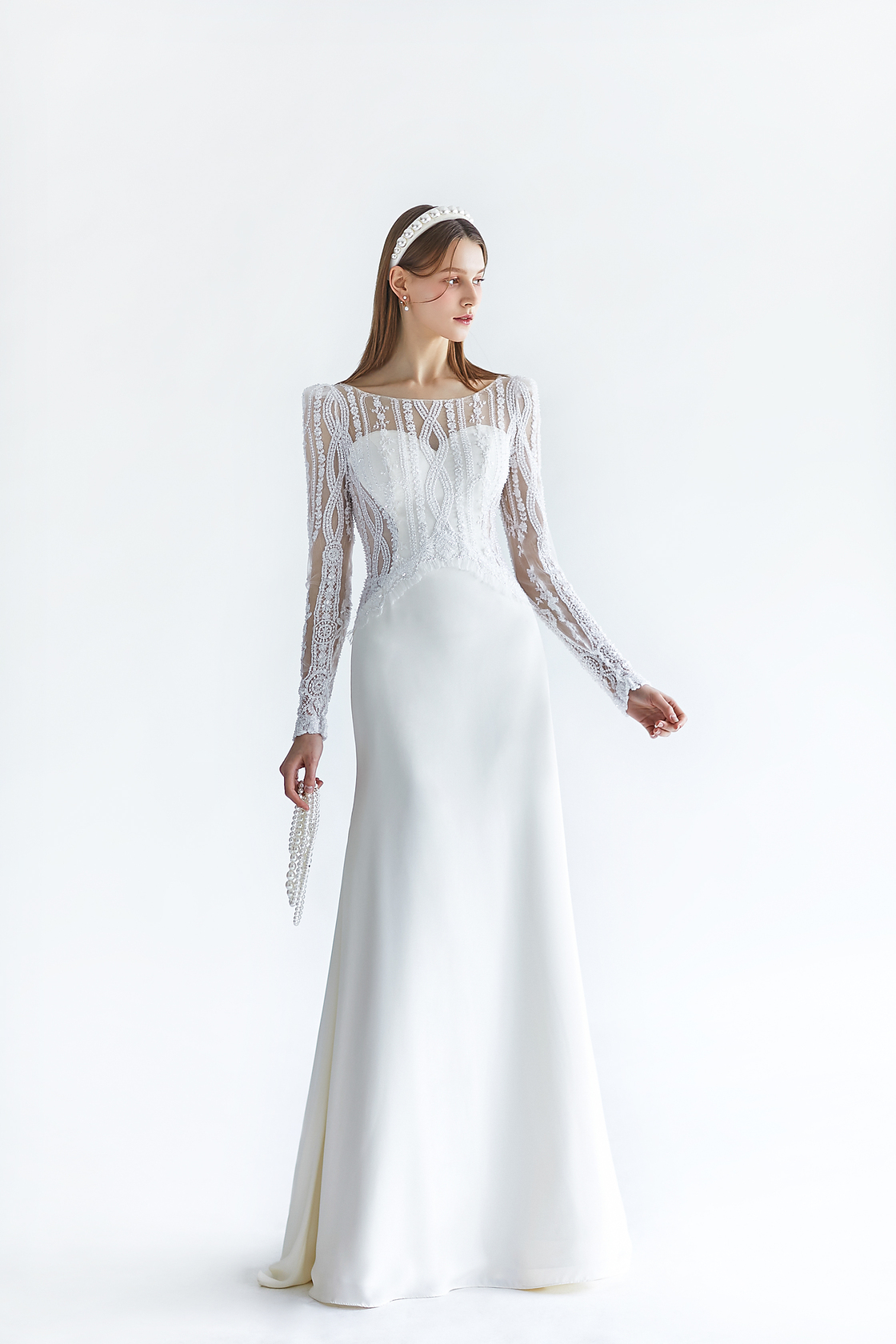 WHITE & FLOWER 1