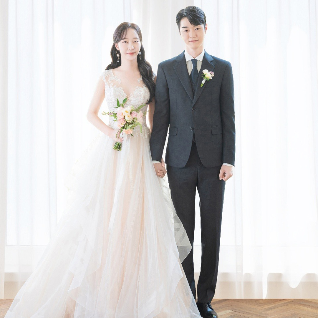 REVIEW_205