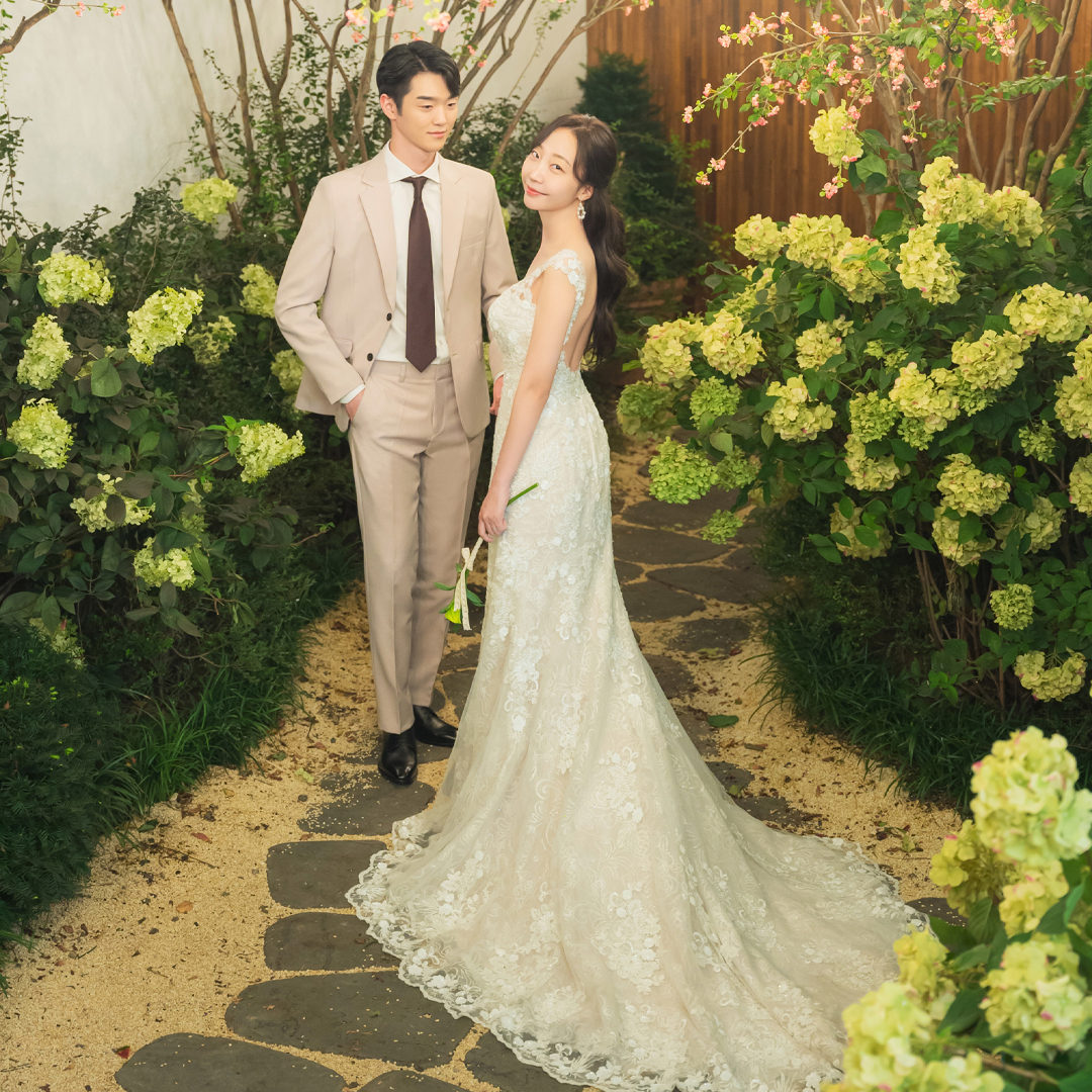 REVIEW_206