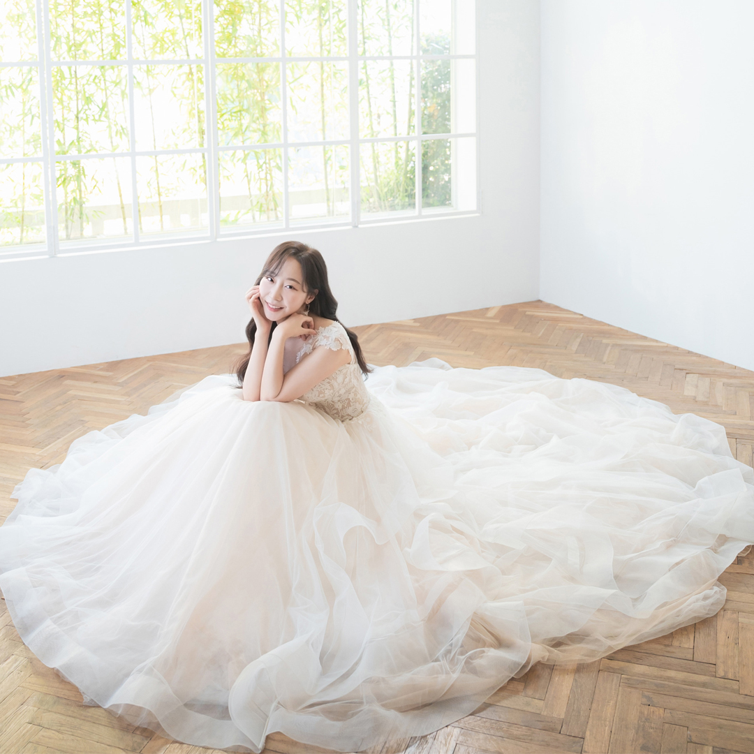 REVIEW_209