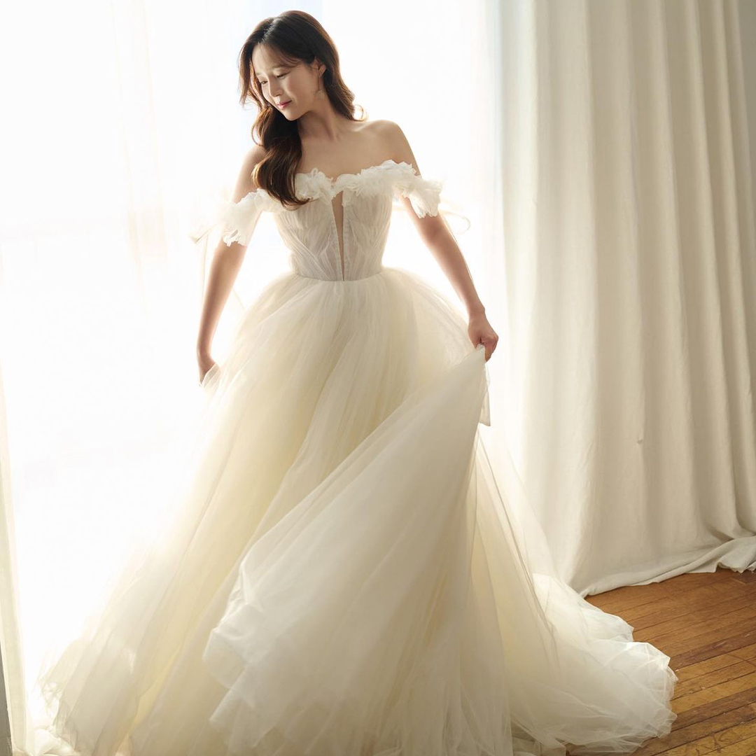 REVIEW_220